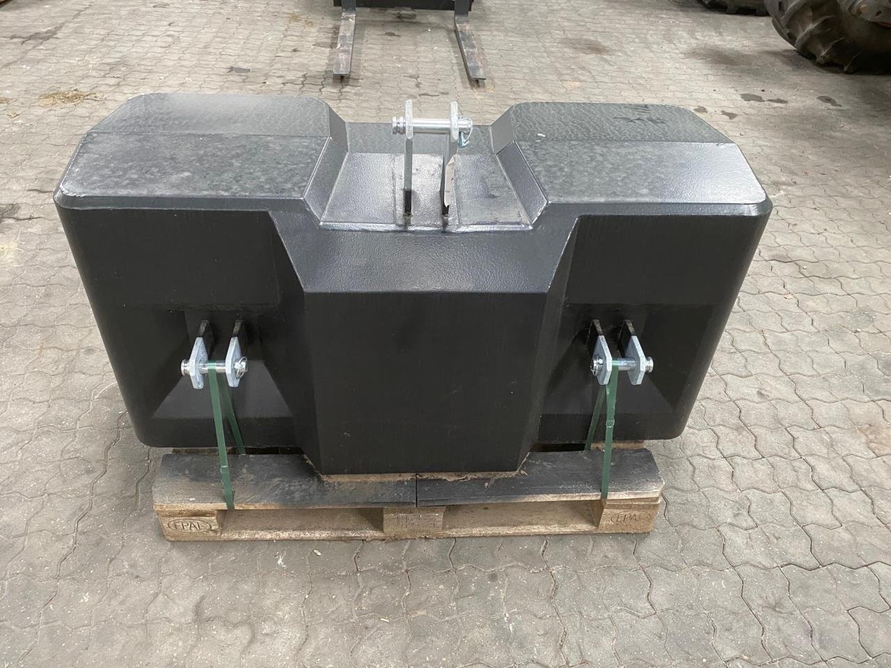 Sonstiges of the type Suer 1300KG FRONTKLODS, Gebrauchtmaschine in Tim (Picture 2)