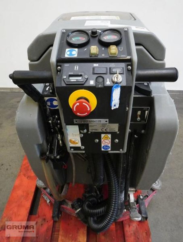 Sonstiges des Typs Tennant Reinigungsgerät, Gebrauchtmaschine in Friedberg-Derching (Bild 3)