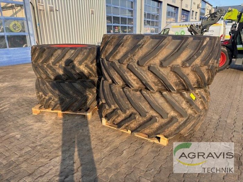 Sonstiges des Typs Trelleborg KR VF710/60 R34 + VF 600/60 R30, Neumaschine in Meppen-Versen
