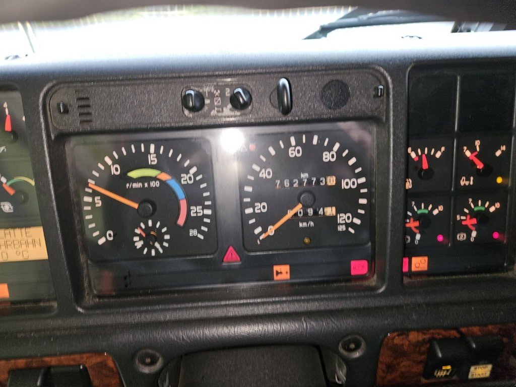 Sonstiges des Typs Volvo FH 12, Gebrauchtmaschine in Hindelbank (Bild 9)