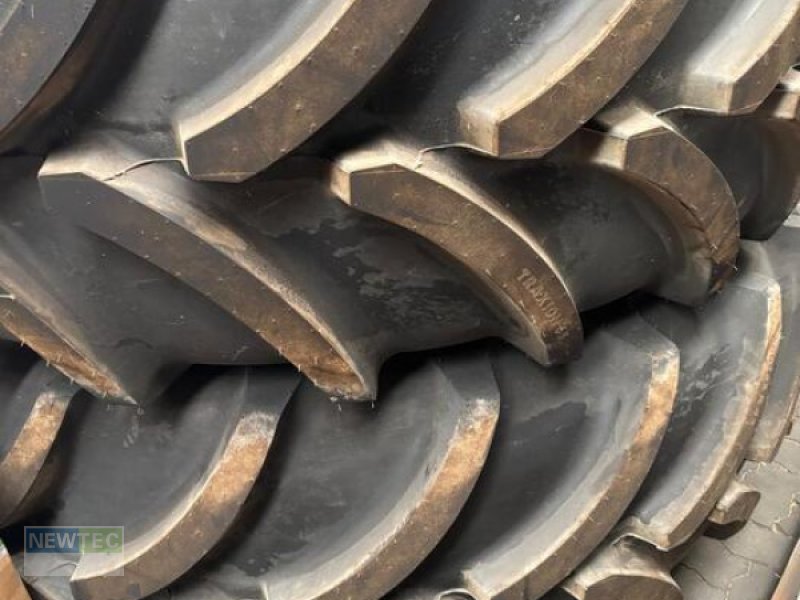 Sonstiges типа Vredestein KR 650/65R42, Gebrauchtmaschine в Uelzen (Фотография 1)