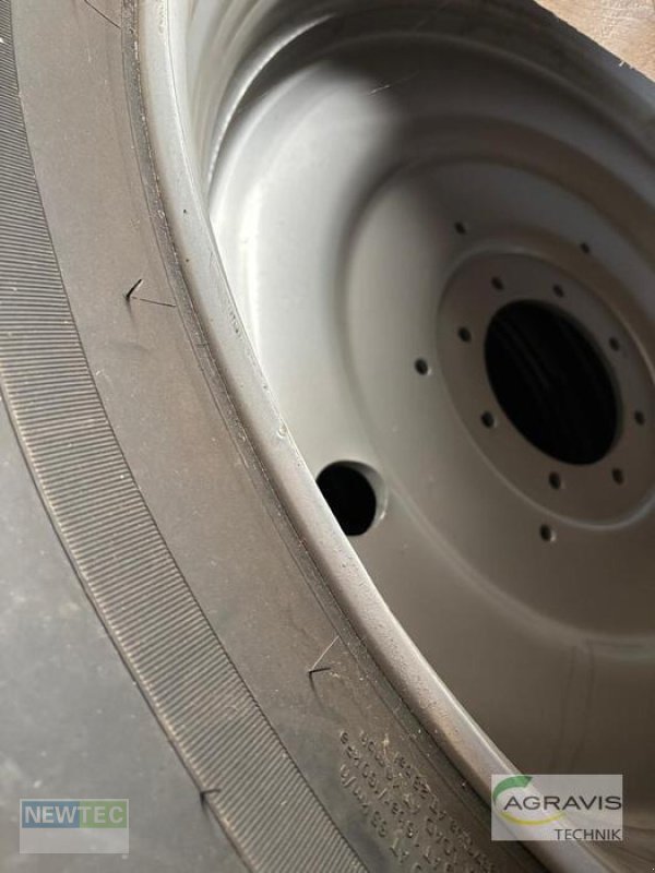 Sonstiges des Typs Vredestein KR 650/65R42, Gebrauchtmaschine in Uelzen (Bild 3)