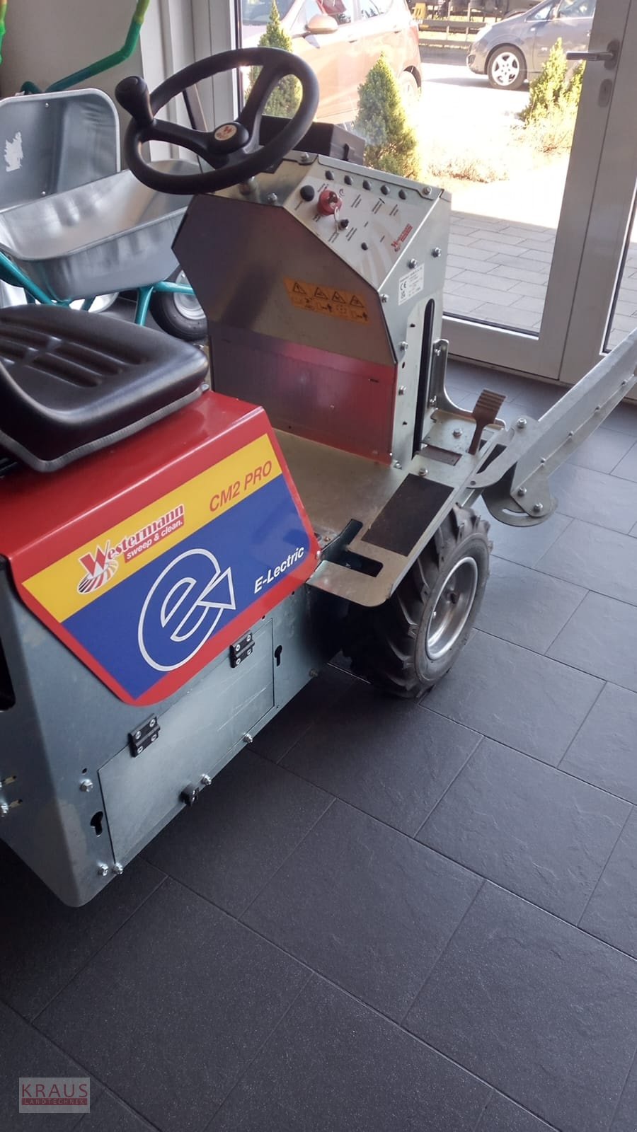 Sonstiges des Typs Westermann CM2 PRO E-Lectric, Neumaschine in Geiersthal (Bild 2)