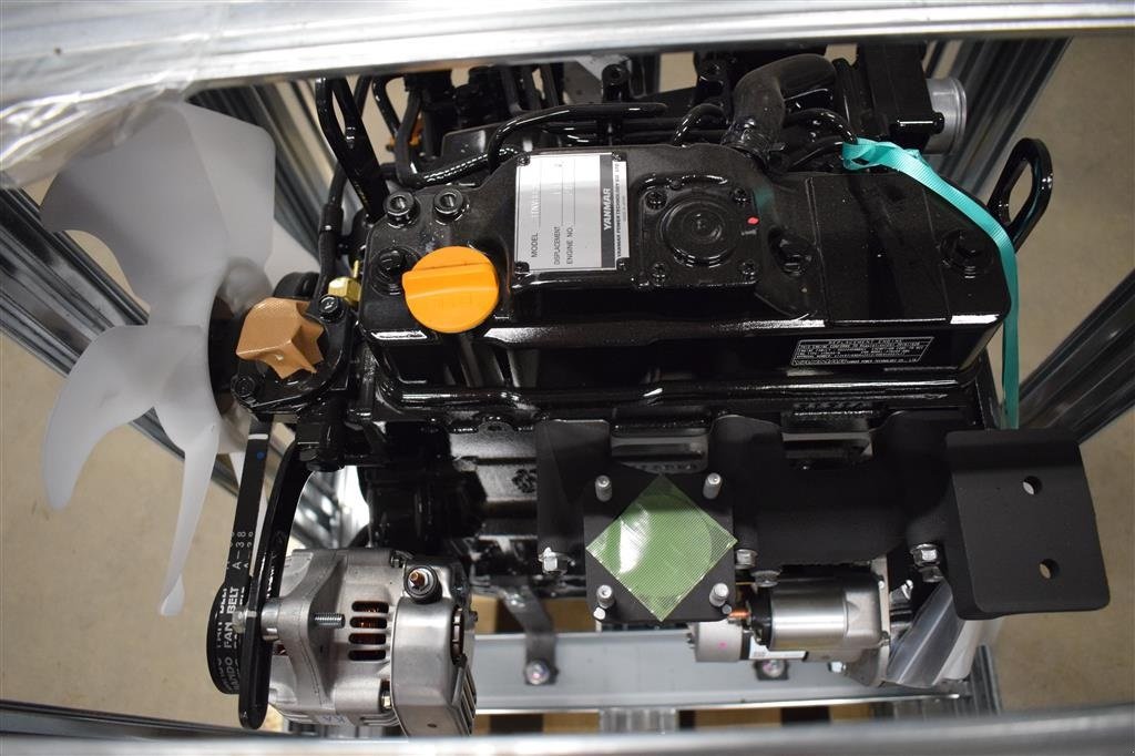 Sonstiges des Typs Yanmar 3TNV88-NBK FABRIKSNY MOTOR / PASSER PÅ HYUNDAI R35-9, Gebrauchtmaschine in Fredensborg (Bild 7)