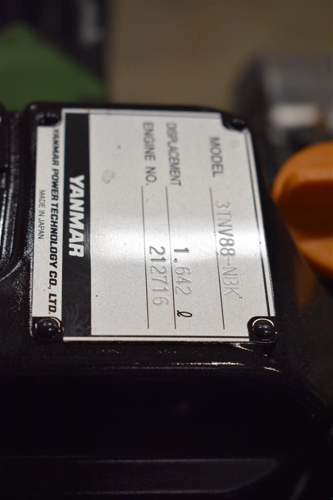 Sonstiges des Typs Yanmar 3TNV88-NBK FABRIKSNY MOTOR / PASSER PÅ HYUNDAI R35-9, Gebrauchtmaschine in Fredensborg (Bild 9)