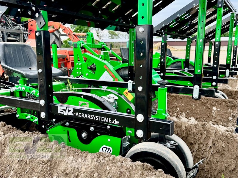 Spargeltopfpflanzmaschine Türe ait Sfoggia STP Spargelpflanzmaschine, Neumaschine içinde Ebersberg