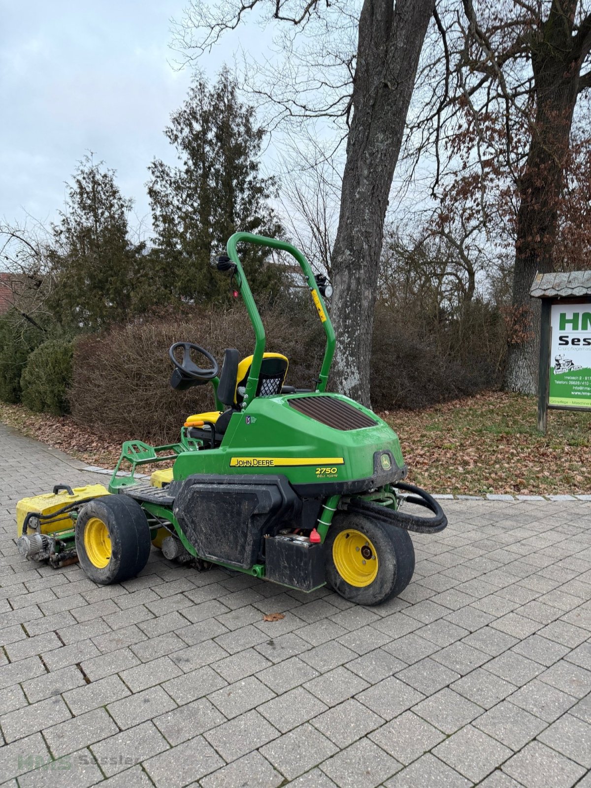 Spindelmäher от тип John Deere 2750 E-Cut Hybrid, Gebrauchtmaschine в Weidenbach (Снимка 7)
