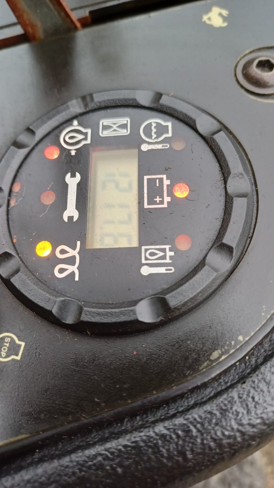 Spindelmäher des Typs John Deere 8000 E Cut Hybrid, Gebrauchtmaschine in Crivitz (Bild 3)