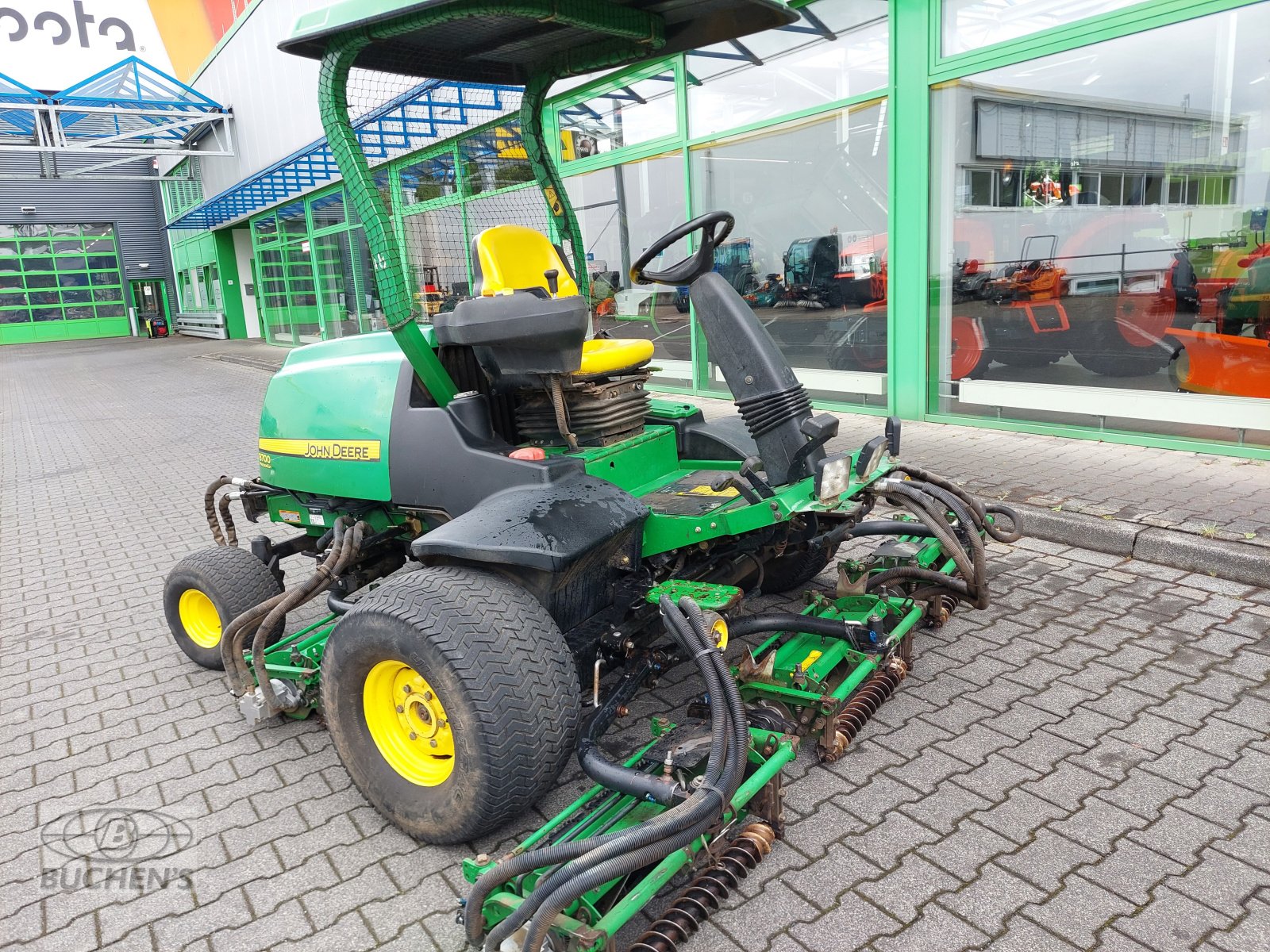 Spindelmäher des Typs John Deere 8700A, Gebrauchtmaschine in Olpe (Bild 1)
