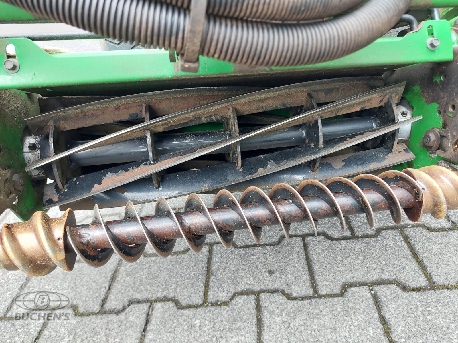 Spindelmäher des Typs John Deere 8700A, Gebrauchtmaschine in Olpe (Bild 4)