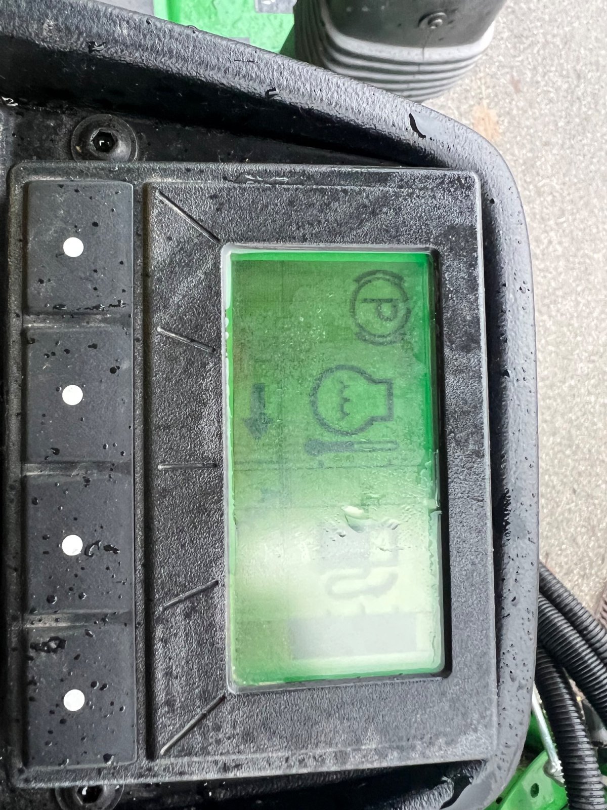 Spindelmäher des Typs John Deere 8700A, Neumaschine in München (Bild 4)