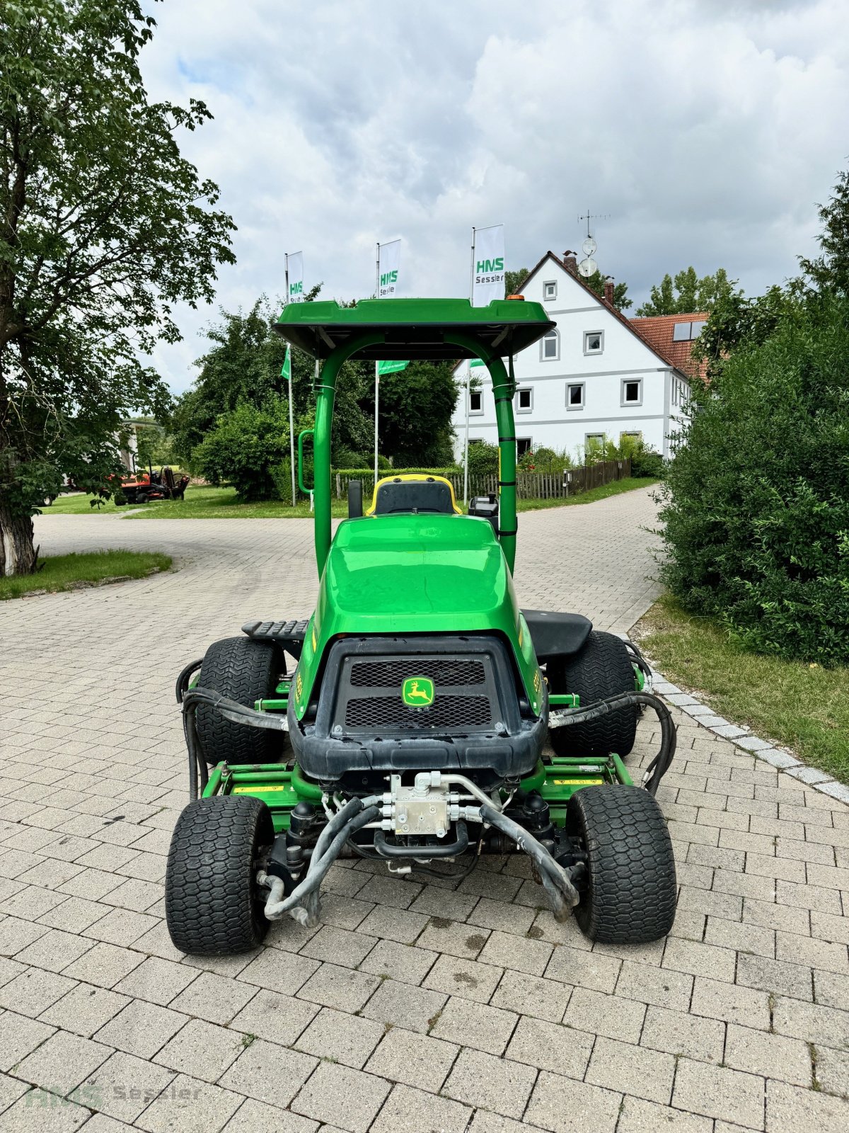 Spindelmäher des Typs John Deere 8700A, Gebrauchtmaschine in Weidenbach (Bild 2)