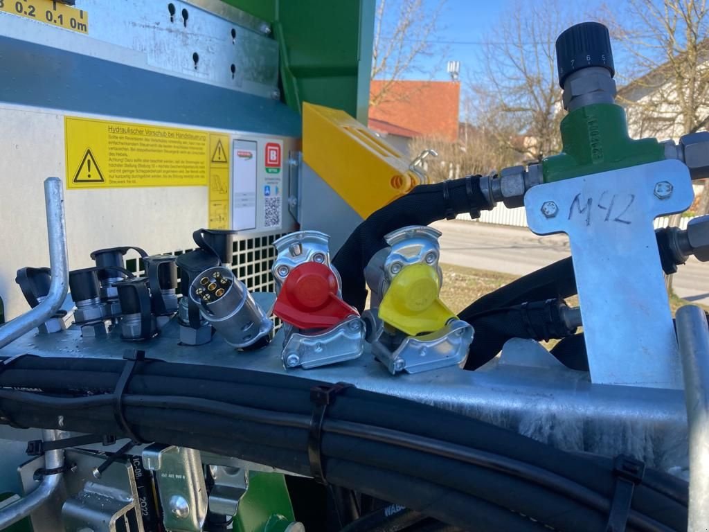 Stalldungstreuer des Typs Bergmann TSW 3140 T Universalstreuer, Neumaschine in St. Marienkirchen (Bild 10)