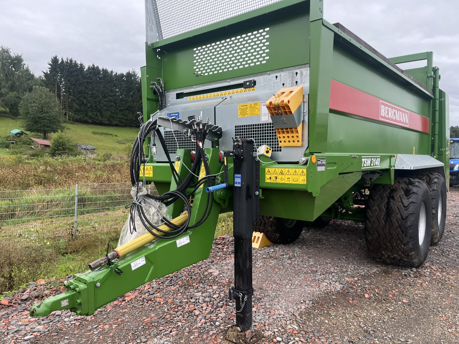 Stalldungstreuer от тип Bergmann TSW3140T, Neumaschine в Mainburg/Wambach (Снимка 3)