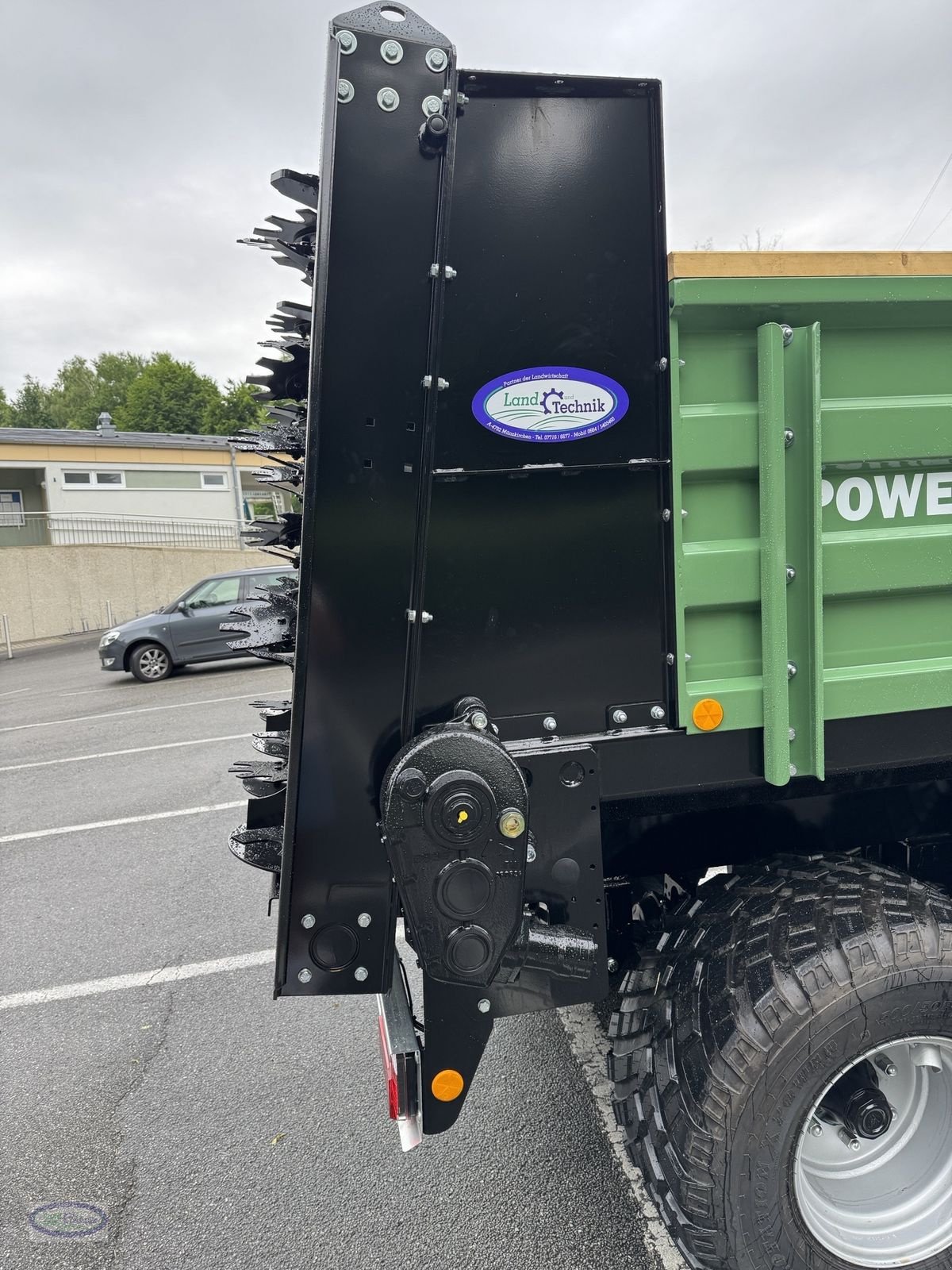 Stalldungstreuer des Typs Brantner TA 12050 Power Spread +, Neumaschine in Münzkirchen (Bild 15)