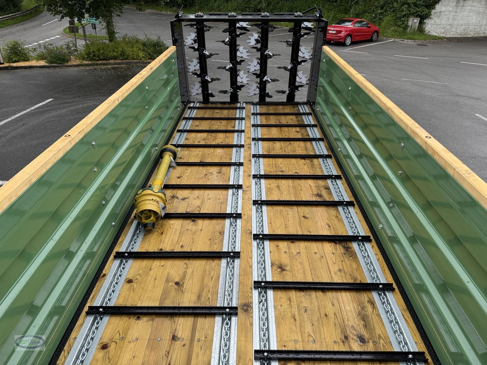 Stalldungstreuer des Typs Brantner TA 12050 Power Spread +, Neumaschine in Münzkirchen (Bild 12)