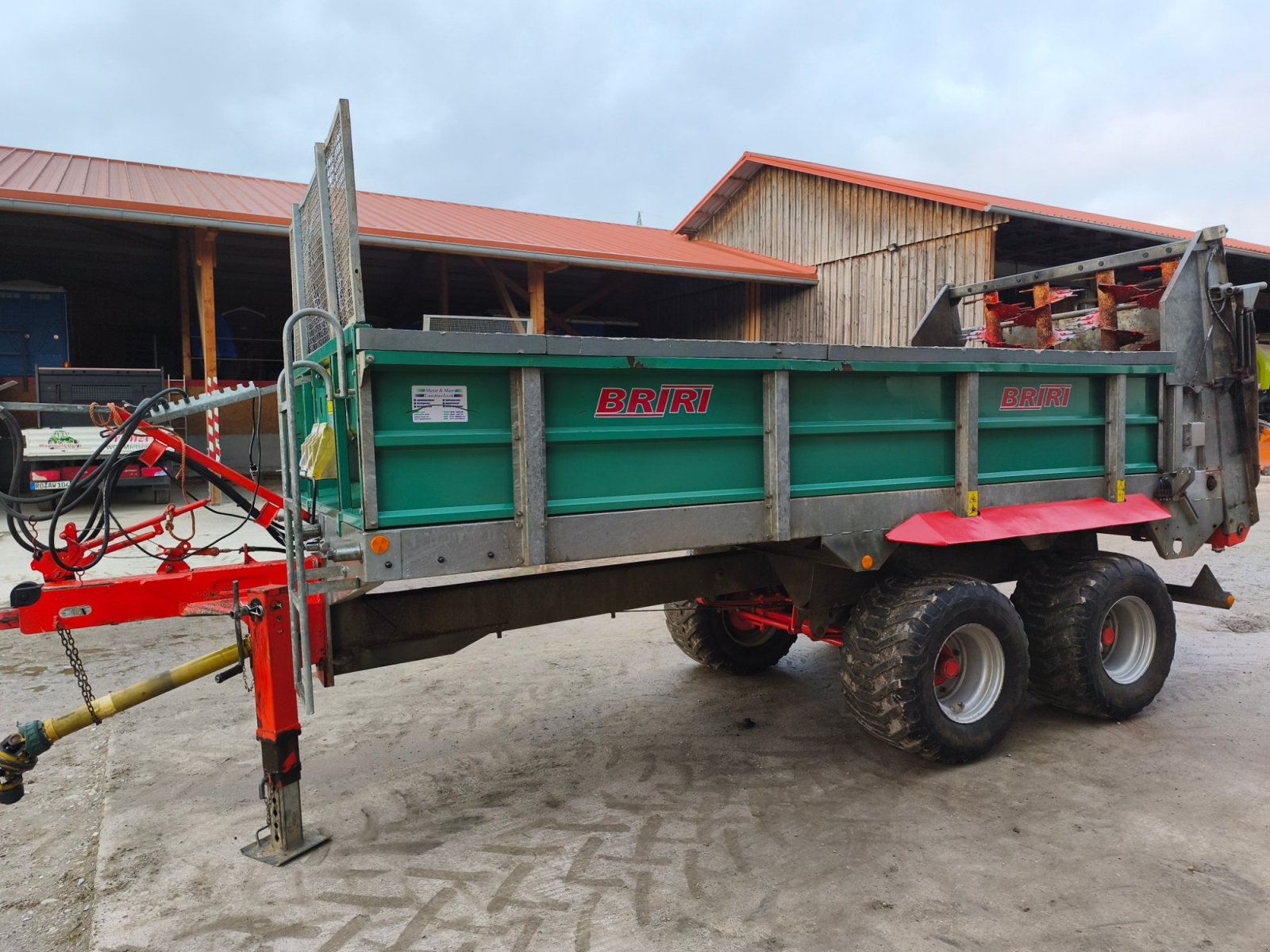 Stalldungstreuer типа Briri E9000T, Gebrauchtmaschine в Prutting (Фотография 1)