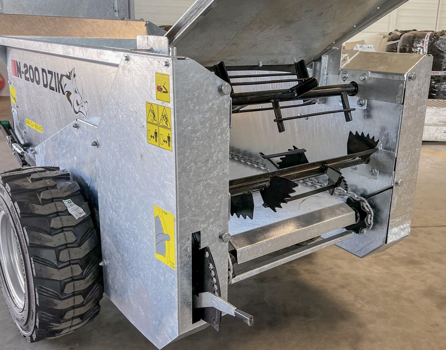 Stalldungstreuer del tipo CYNKOMET Miststreuer N-200 DZIK / Manure spreader, Neumaschine In Michałowo (Immagine 5)