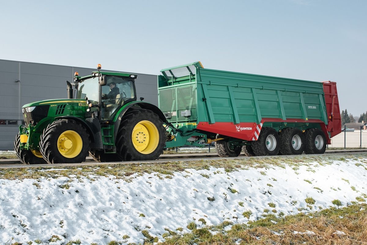 Stalldungstreuer des Typs Farmtech FORTIS 3000, Neumaschine in Rovisce (Bild 8)