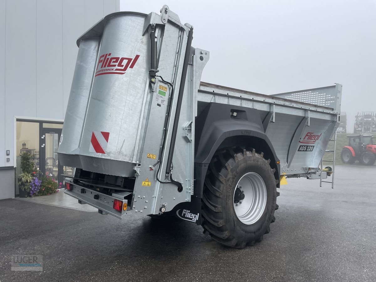 Stalldungstreuer typu Fliegl ADS 120, Neumaschine v Niederkappel (Obrázek 3)