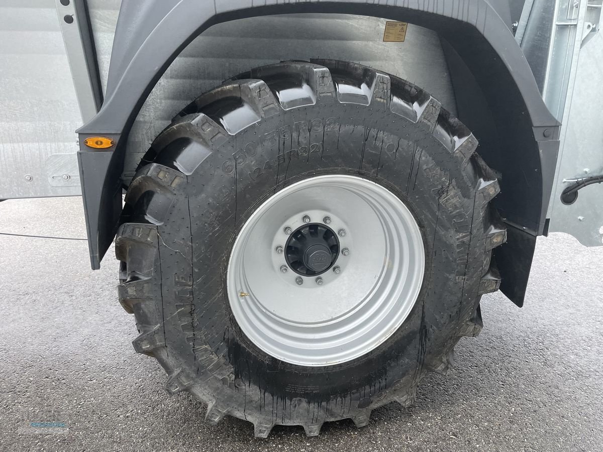 Stalldungstreuer typu Fliegl ADS 120, Neumaschine v Niederkappel (Obrázek 7)