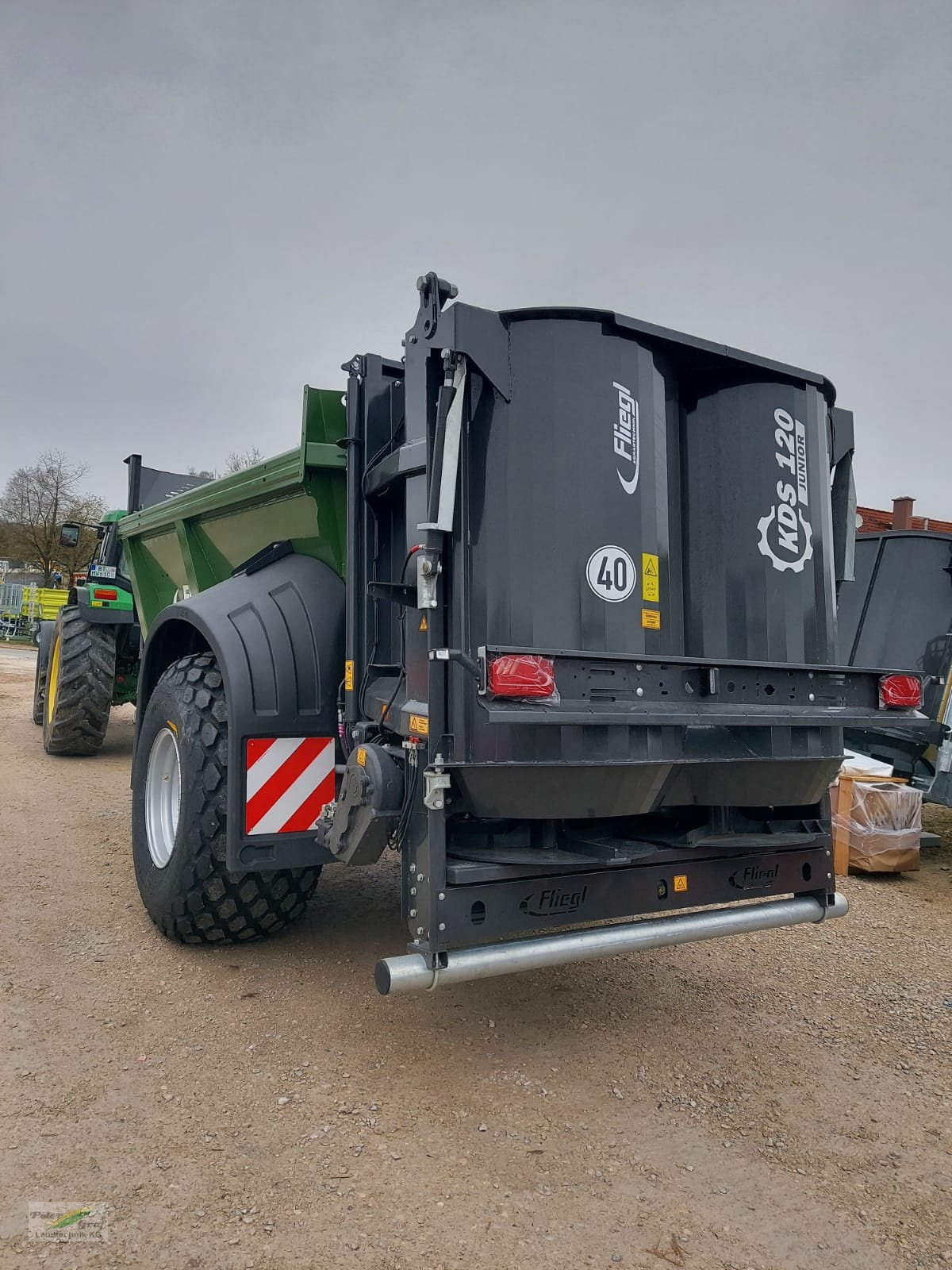 Stalldungstreuer a típus Fliegl KDS 120 Tiefbett Einachs, Neumaschine ekkor: Pegnitz-Bronn (Kép 3)