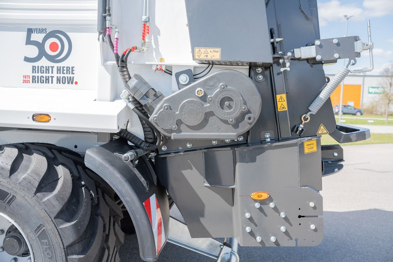 Stalldungstreuer des Typs Fliegl KDS 255 muck control 50 Jahre Limited Edition, Neumaschine in Wallern (Bild 7)