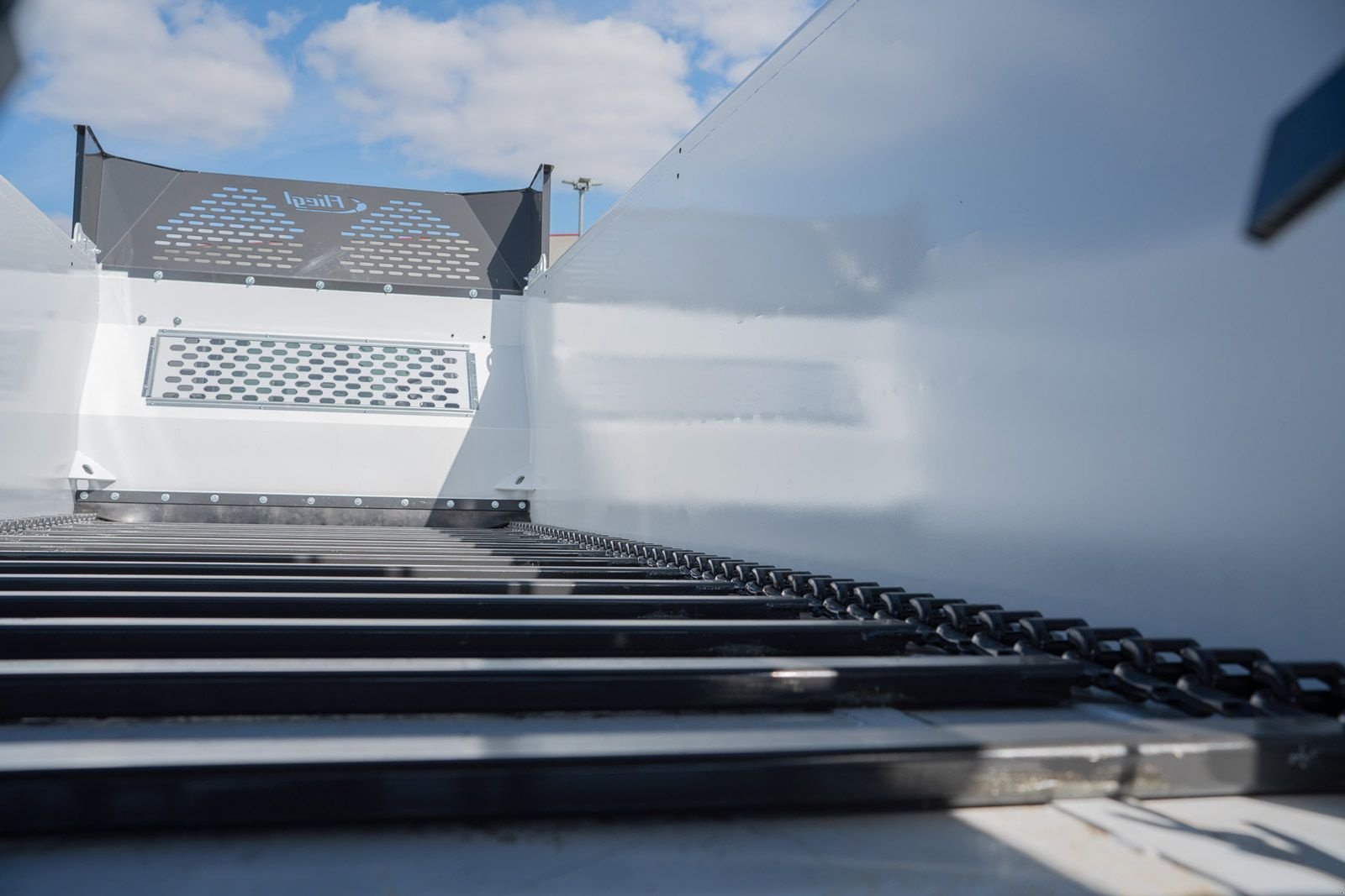 Stalldungstreuer des Typs Fliegl KDS 255 muck control 50 Jahre Limited Edition, Neumaschine in Wallern (Bild 10)