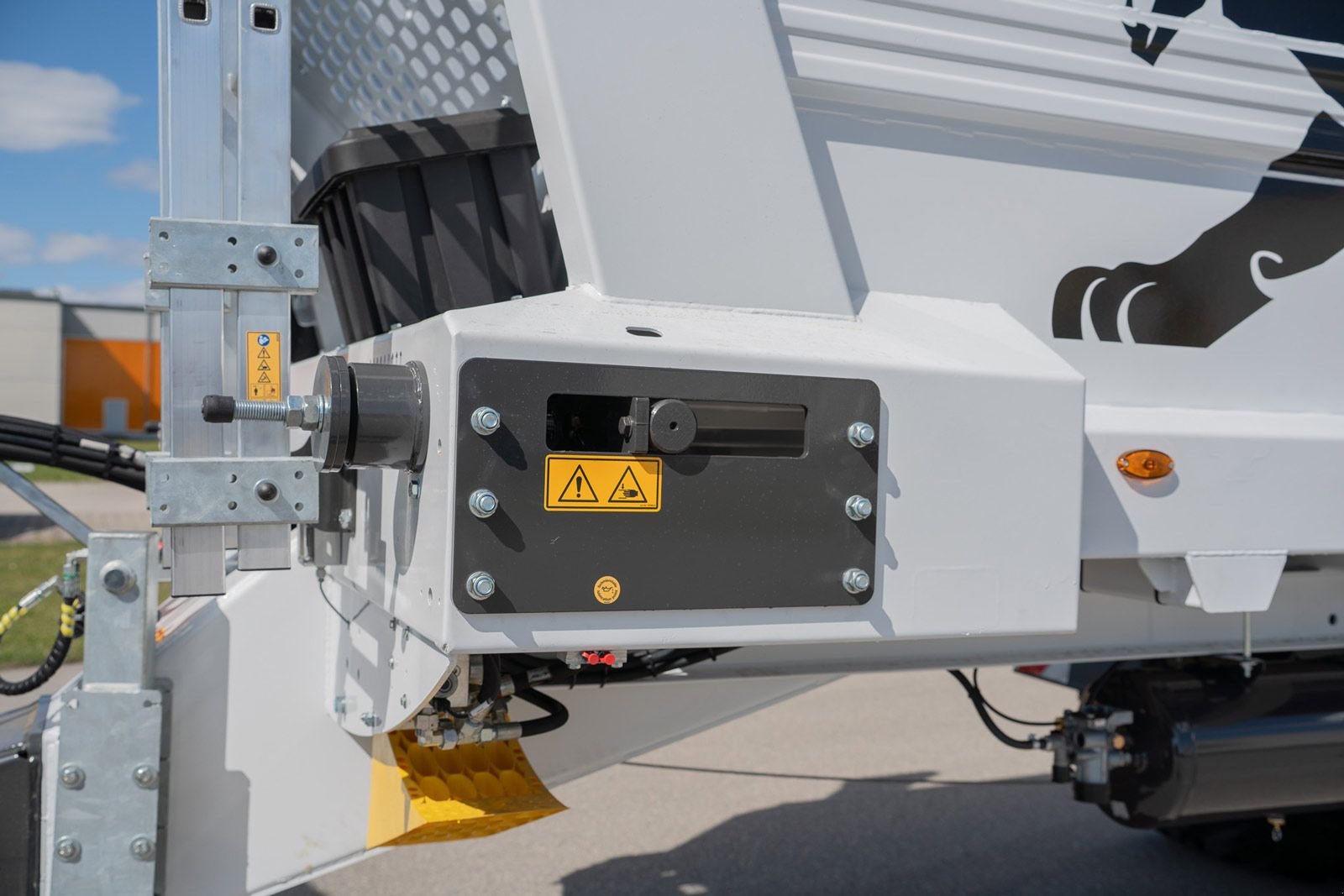 Stalldungstreuer des Typs Fliegl KDS 255 muck control 50 Jahre Limited Edition, Neumaschine in Wallern (Bild 4)