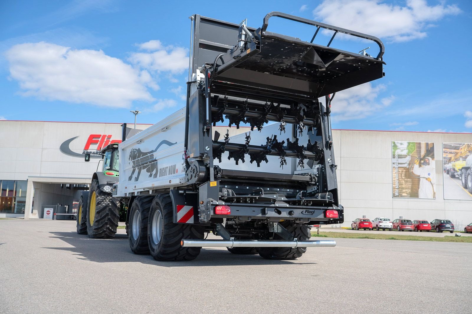 Stalldungstreuer des Typs Fliegl KDS 255 muck control 50 Jahre Limited Edition, Neumaschine in Wallern (Bild 8)