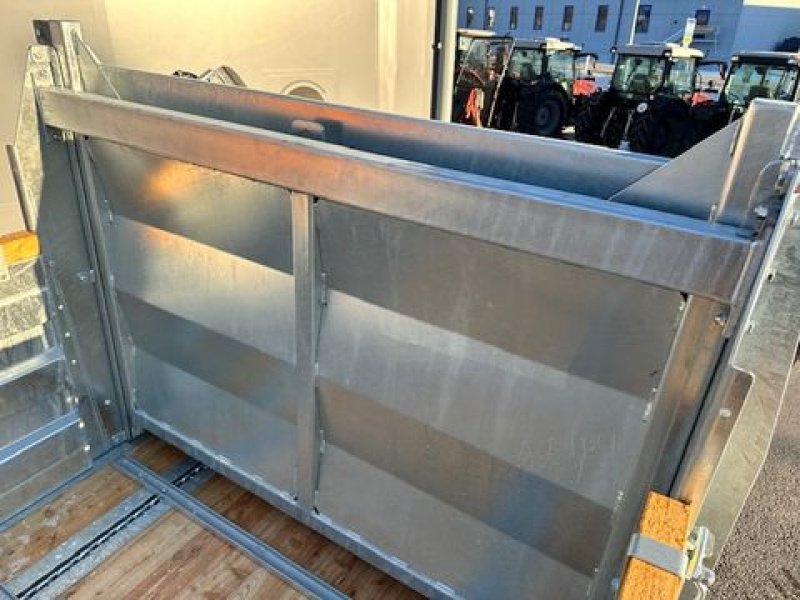 Stalldungstreuer a típus Gruber Miststreuer SM650 Druckluftbremse hydr. Stauwand, Neumaschine ekkor: Tamsweg (Kép 26)