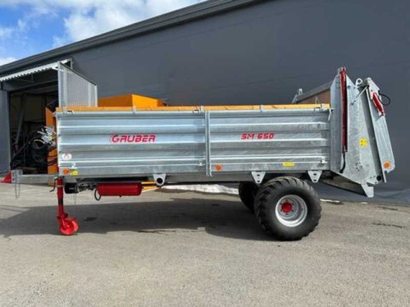 Stalldungstreuer типа Gruber Miststreuer SM650 Druckluftbremse hydr. Stauwand, Neumaschine в Tamsweg (Фотография 12)