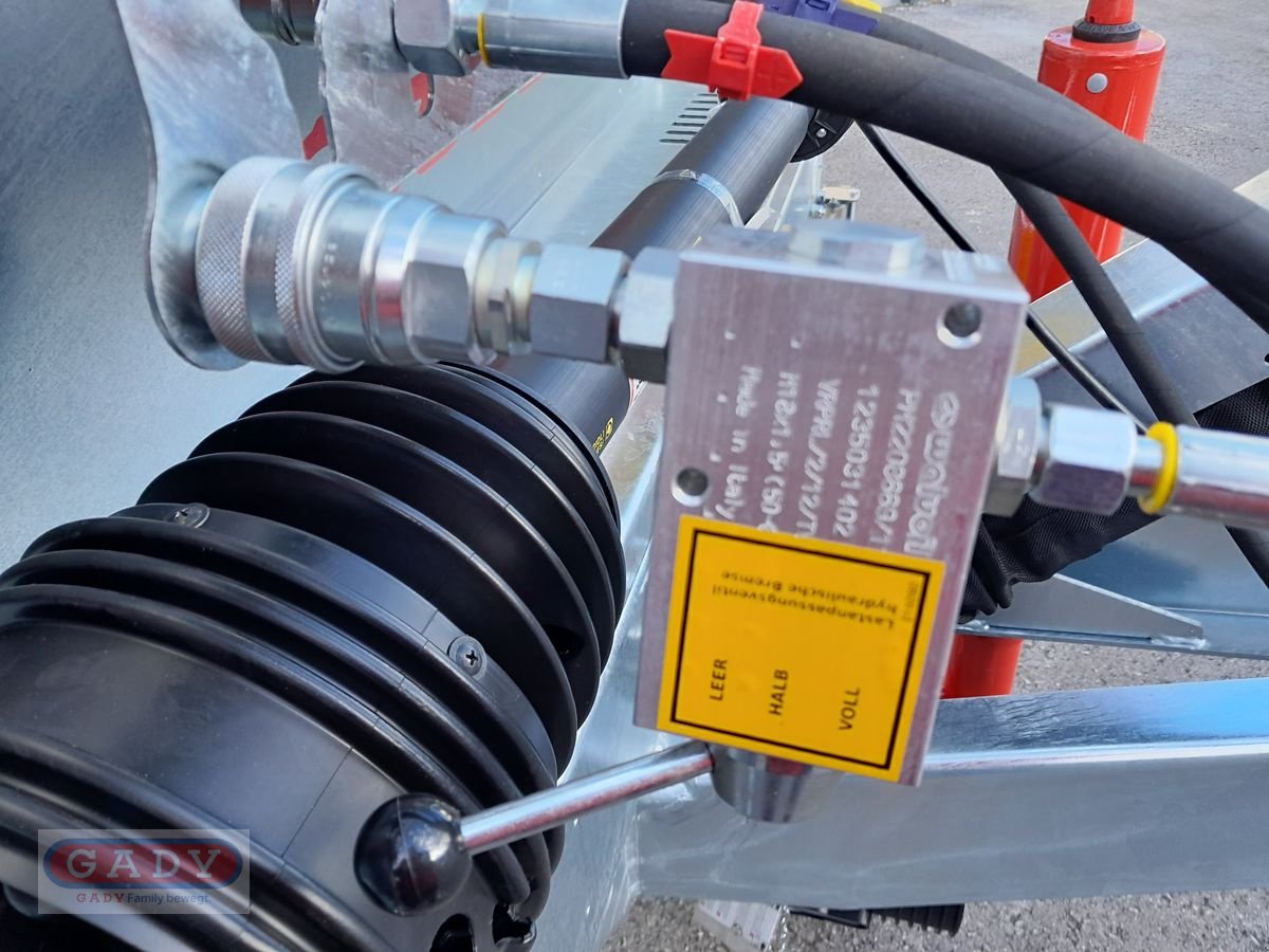 Stalldungstreuer des Typs Gruber SM 450, Neumaschine in Lebring (Bild 11)