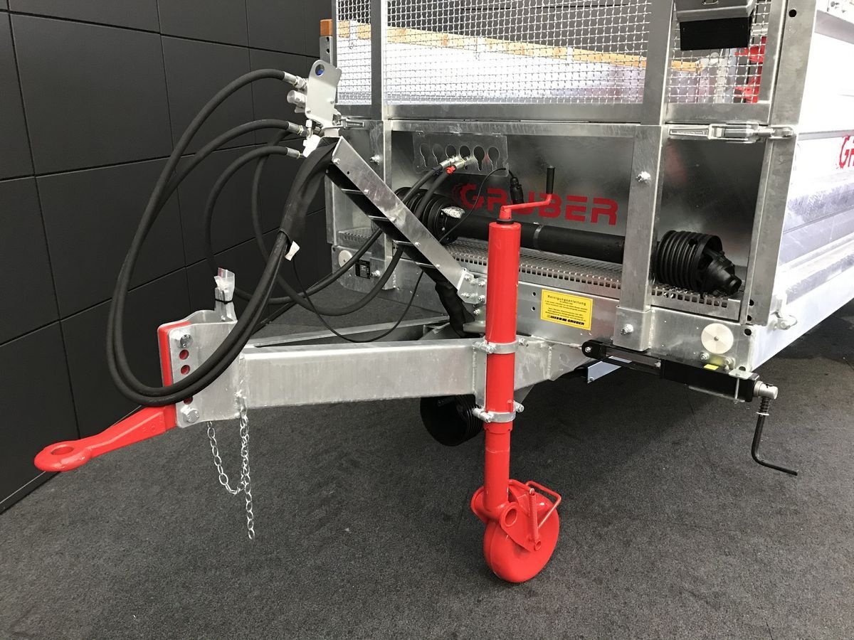 Stalldungstreuer des Typs Gruber Stall-, Bergmiststreuer SM450T Tieflader, Neumaschine in Tamsweg (Bild 3)