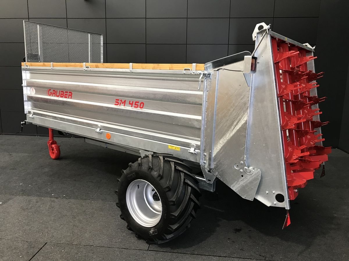Stalldungstreuer des Typs Gruber Stall-, Bergmiststreuer SM450T Tieflader, Neumaschine in Tamsweg (Bild 18)