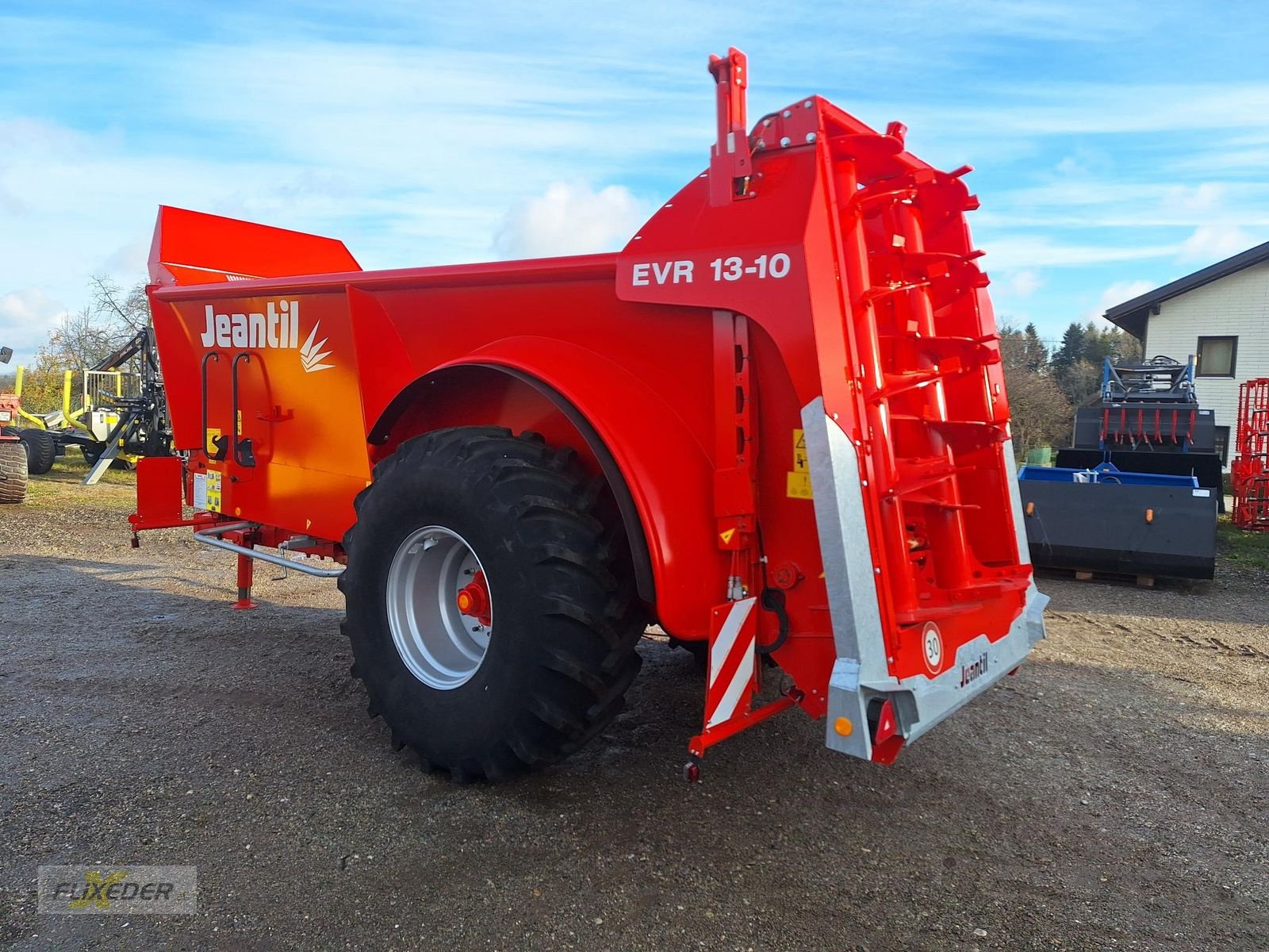 Stalldungstreuer des Typs Jeantil Jeantil EVR EPAN 5 13-10, Neumaschine in Pattigham (Bild 1)