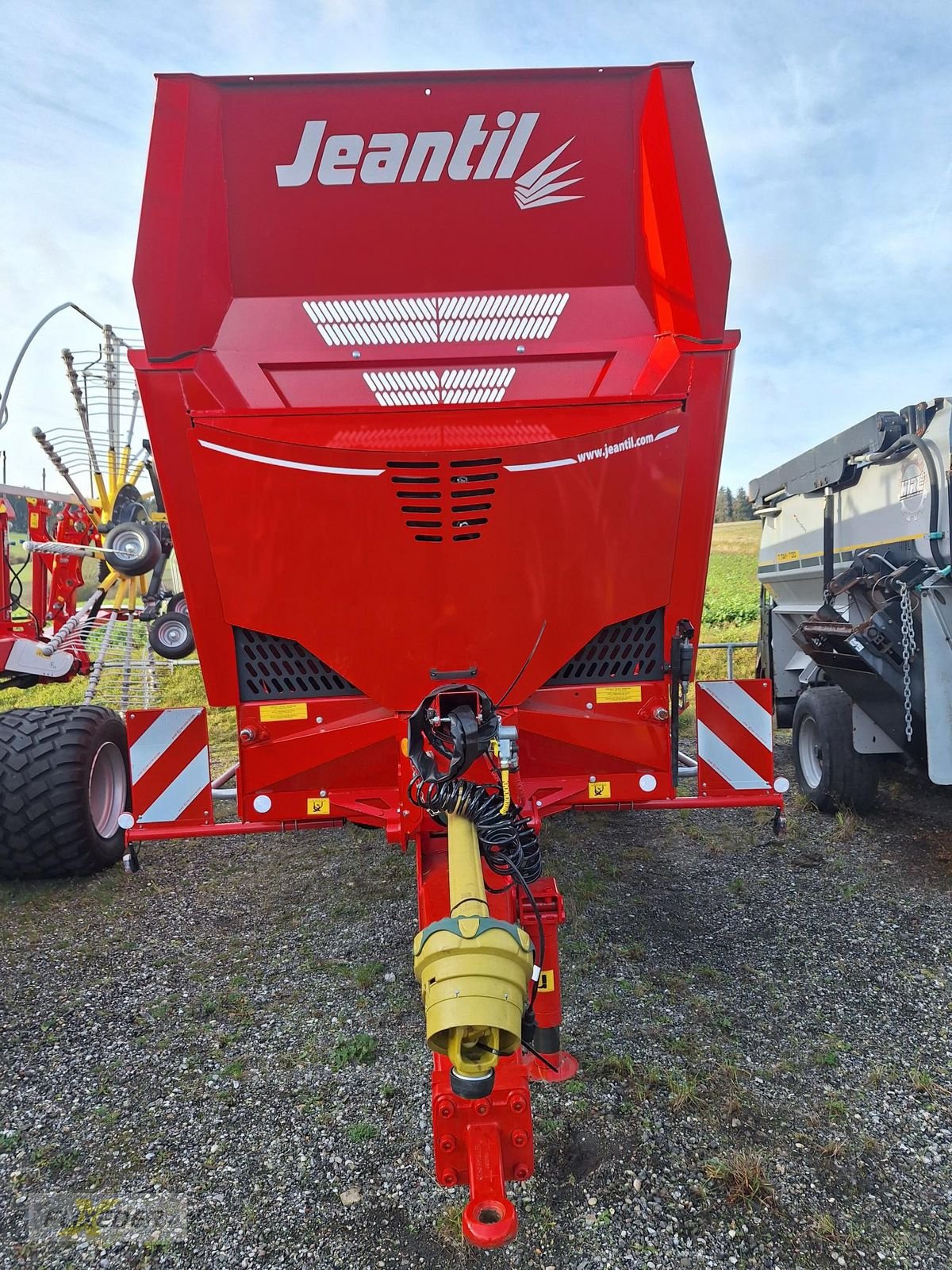 Stalldungstreuer des Typs Jeantil Jeantil EVR EPAN 5 13-10, Neumaschine in Pattigham (Bild 2)
