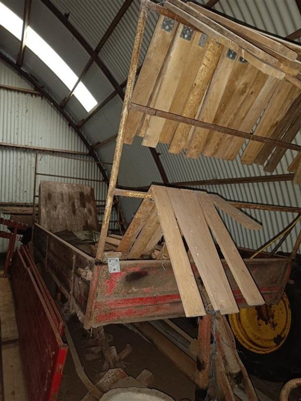 Stalldungstreuer des Typs JF AV3  vogn med møgspreder og bagsmæk, Gebrauchtmaschine in Egtved (Bild 2)