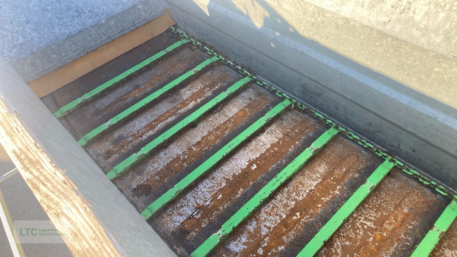 Stalldungstreuer del tipo Joskin S4010/9V, Gebrauchtmaschine In Eggendorf (Immagine 10)