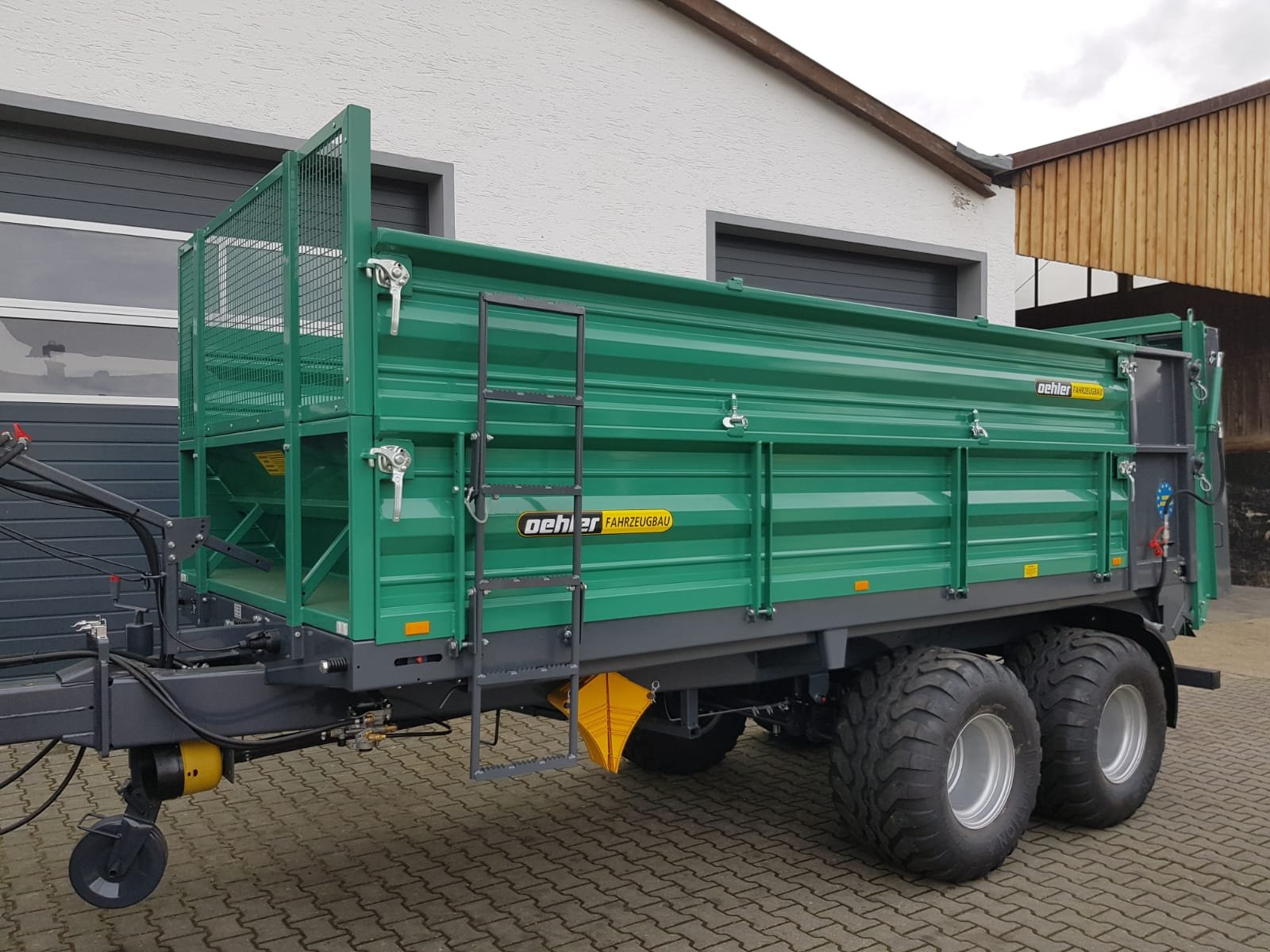 Stalldungstreuer des Typs Oehler OL STT 130, Neumaschine in Bogen (Bild 5)