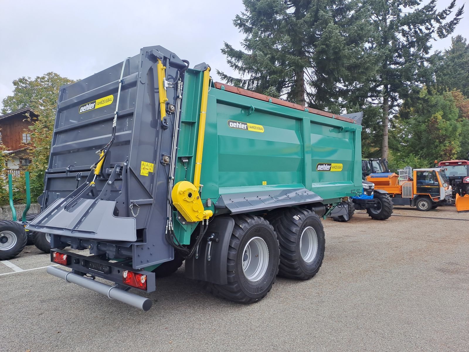 Stalldungstreuer des Typs Oehler OL STT 180, Neumaschine in Burgkirchen (Bild 4)