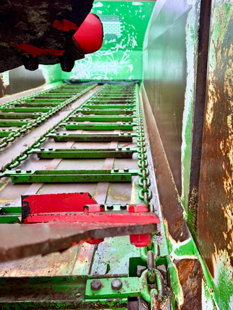 Stalldungstreuer des Typs PRONAR NV161/4, Gebrauchtmaschine in Liebenwalde (Bild 8)