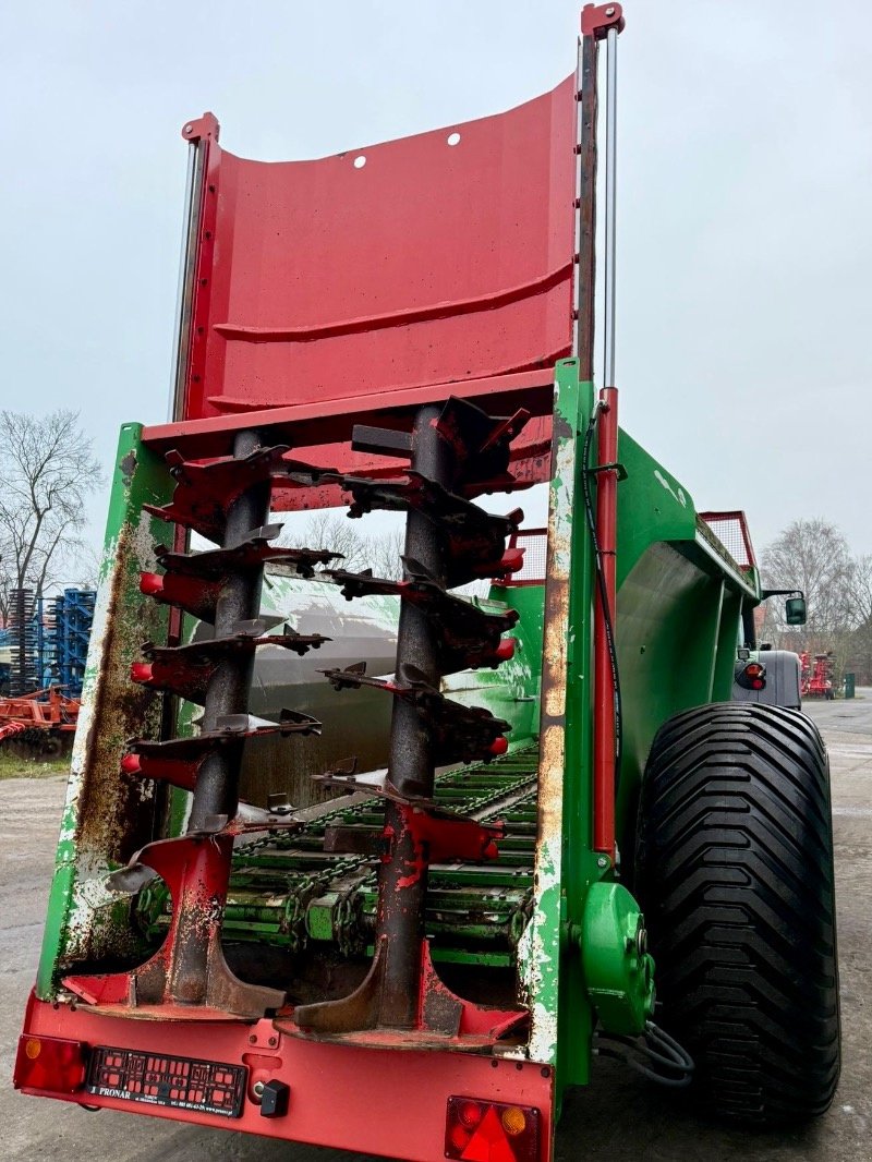 Stalldungstreuer des Typs PRONAR NV161/4, Gebrauchtmaschine in Liebenwalde (Bild 3)