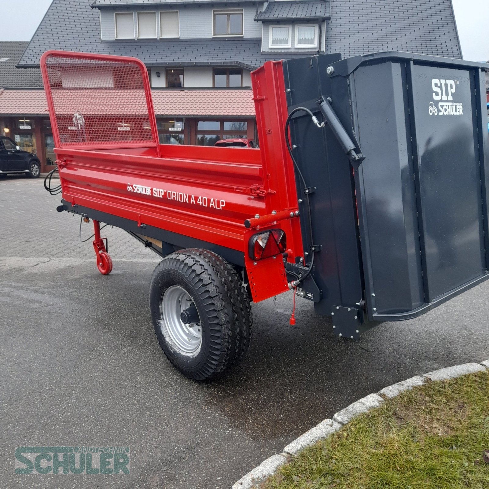 Stalldungstreuer des Typs SIP Orion 40, Neumaschine in St. Märgen (Bild 4)