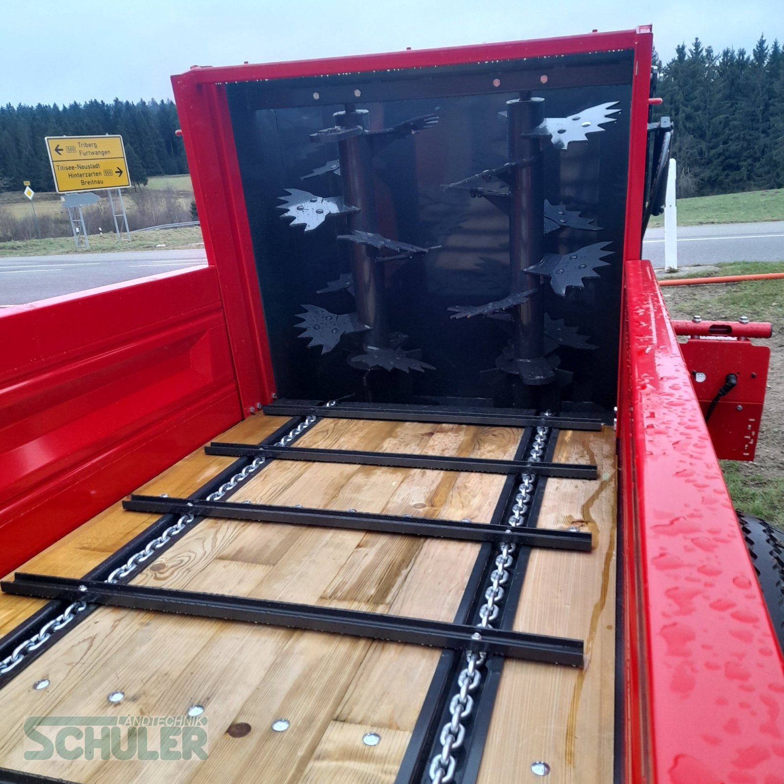 Stalldungstreuer des Typs SIP Orion 40, Neumaschine in St. Märgen (Bild 5)