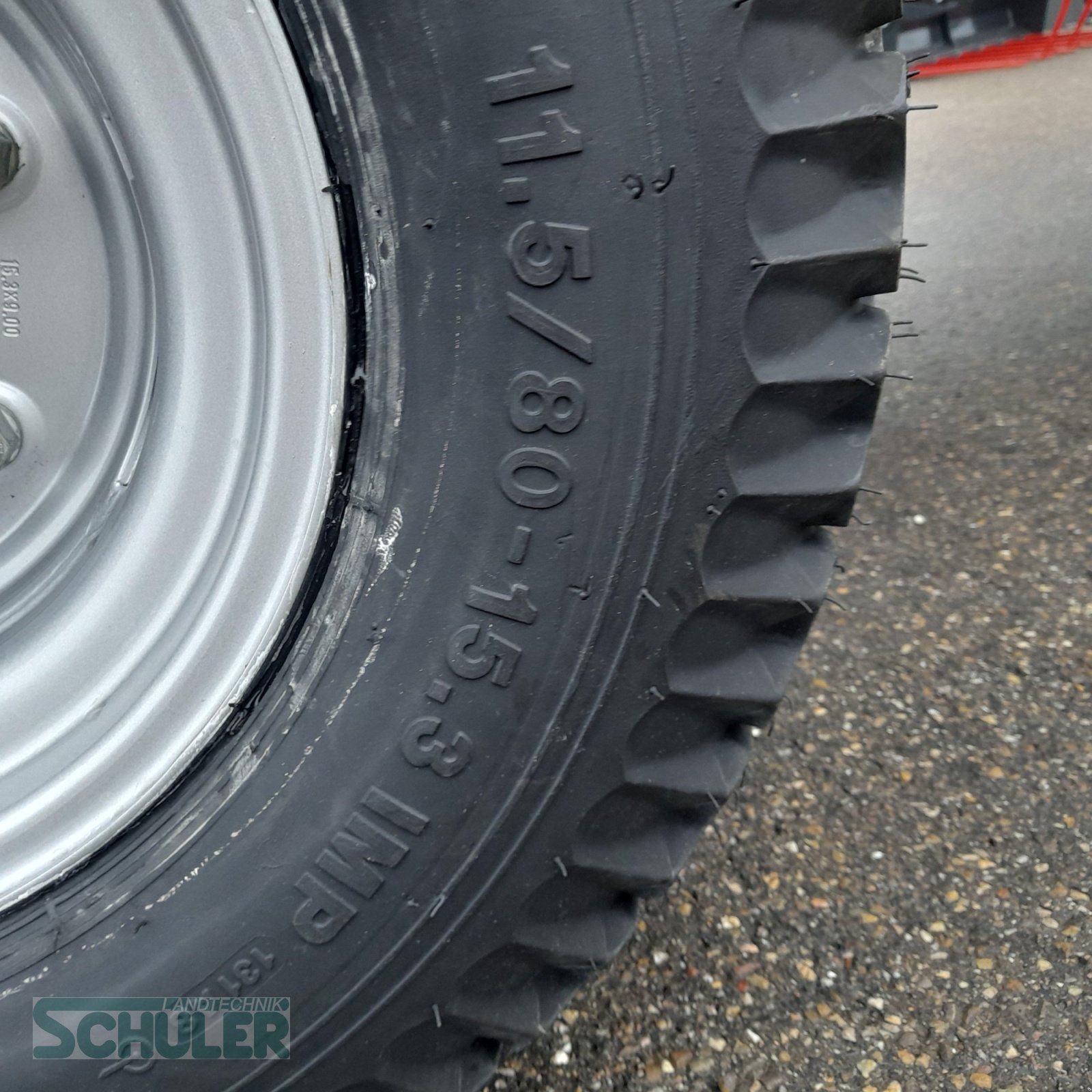 Stalldungstreuer des Typs SIP Orion 40, Neumaschine in St. Märgen (Bild 11)