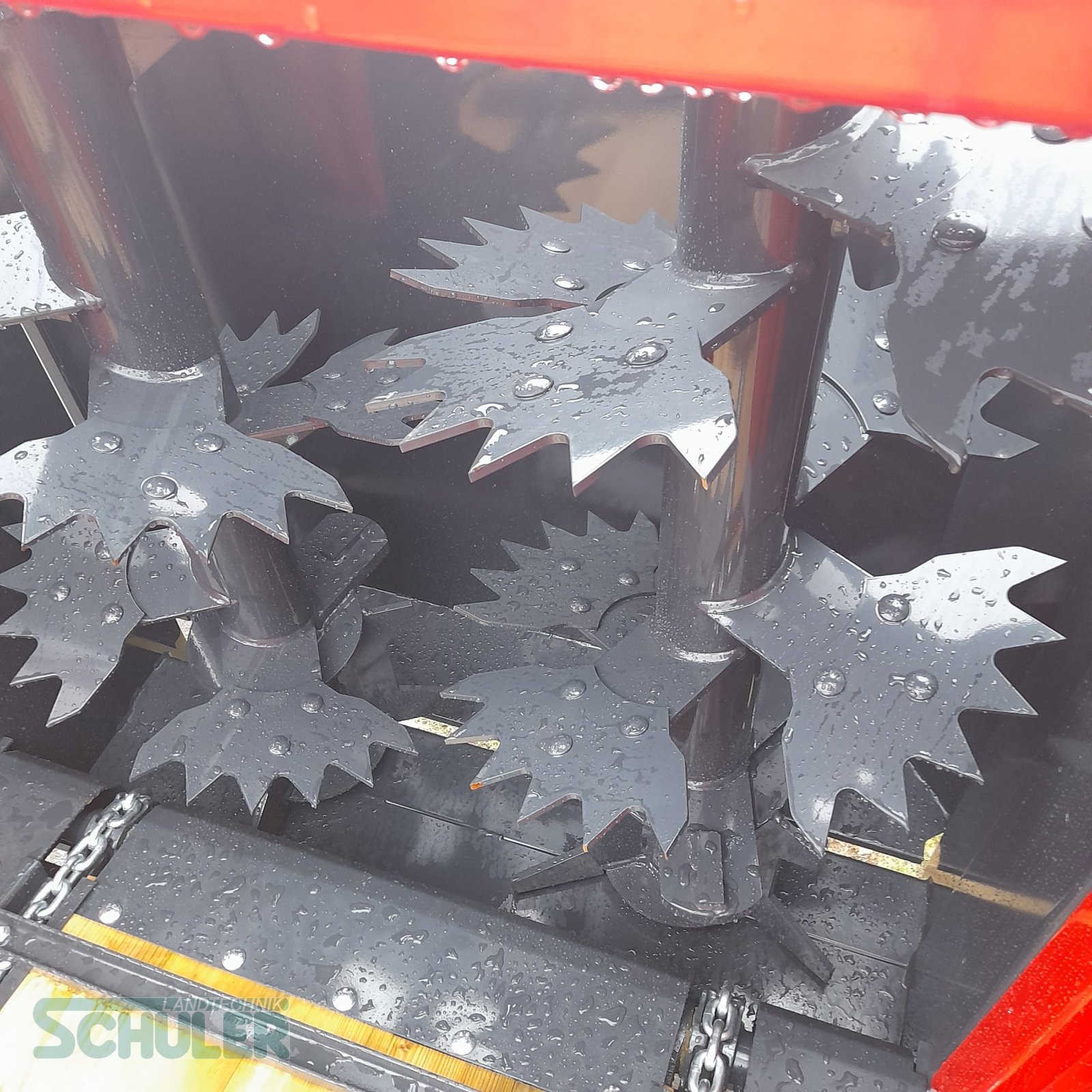 Stalldungstreuer des Typs SIP Orion 40, Neumaschine in St. Märgen (Bild 14)