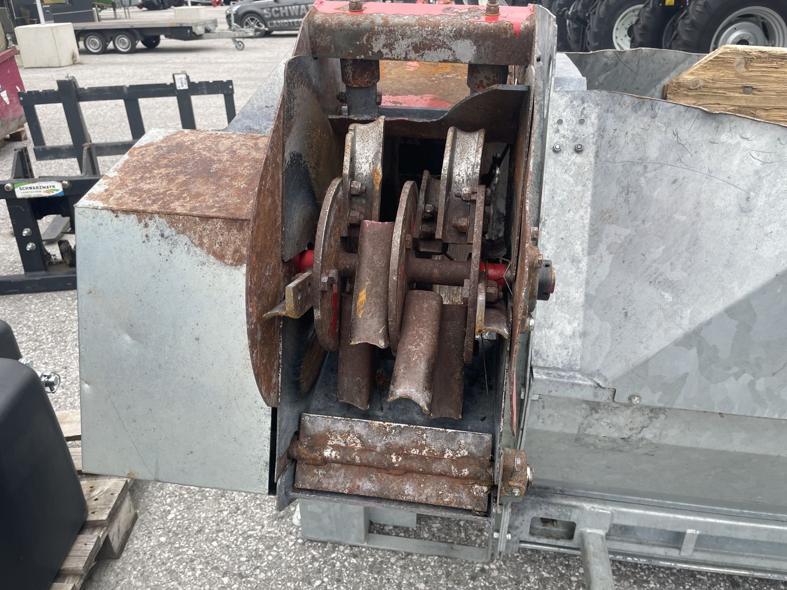 Stalldungstreuer типа Sonstige Aufbauseitenstreuer zu Reform T8 m. langem Radst, Gebrauchtmaschine в Schlitters (Фотография 8)