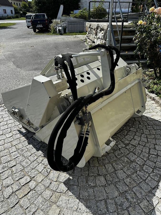 Steinsammler of the type CAT Landscape Rake LR15, Gebrauchtmaschine in Göpfritz an der Wild (Picture 4)