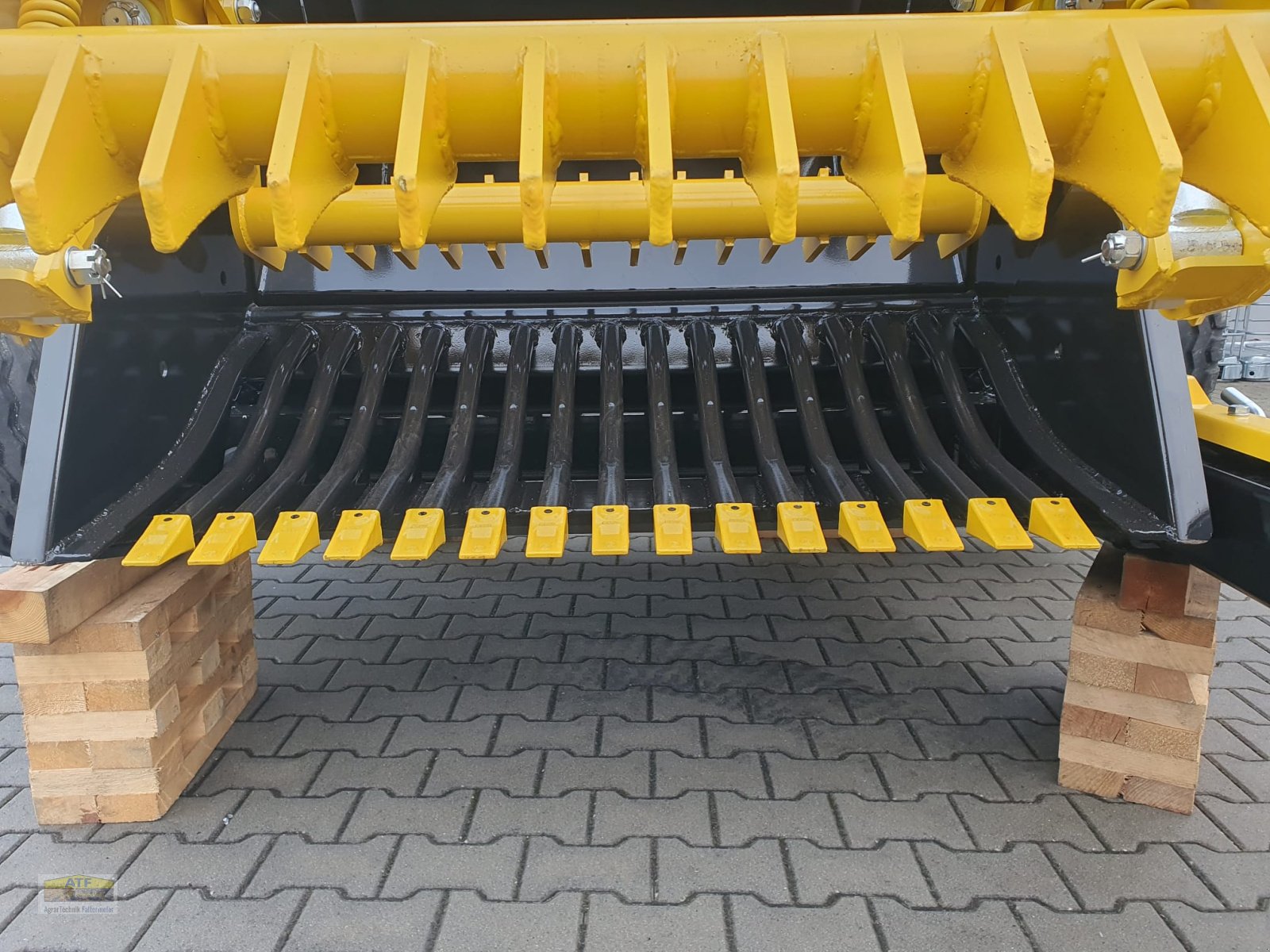 Steinsammler za tip Madara Steinsammler UPS 14, Neumaschine u Teublitz (Slika 13)